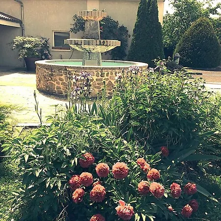 Logis Le Moulin Des Gardelles Hotel 3*
