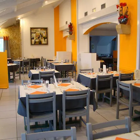 Hotel Logis Le Moulin Des Gardelles Riom