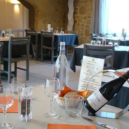 Logis Le Moulin Des Gardelles Hotel 3*